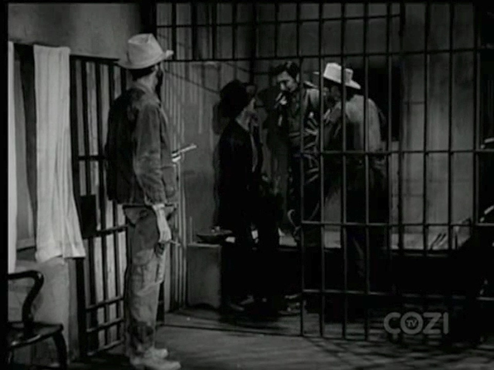 Guys in Trouble - Chuck Roberson in The Roy Rogers Show - Bullets and a ...